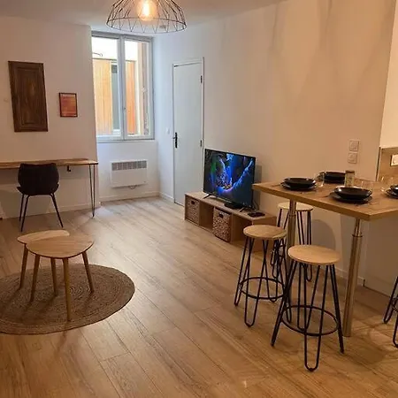 Le Chapitre Nimois - Centre * Nîmes